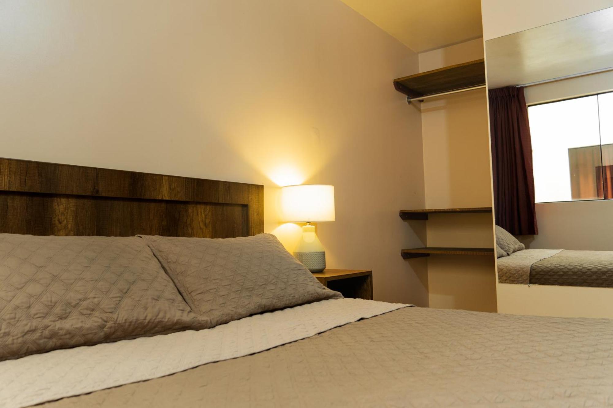 Montreal Hostal ليما المظهر الخارجي الصورة