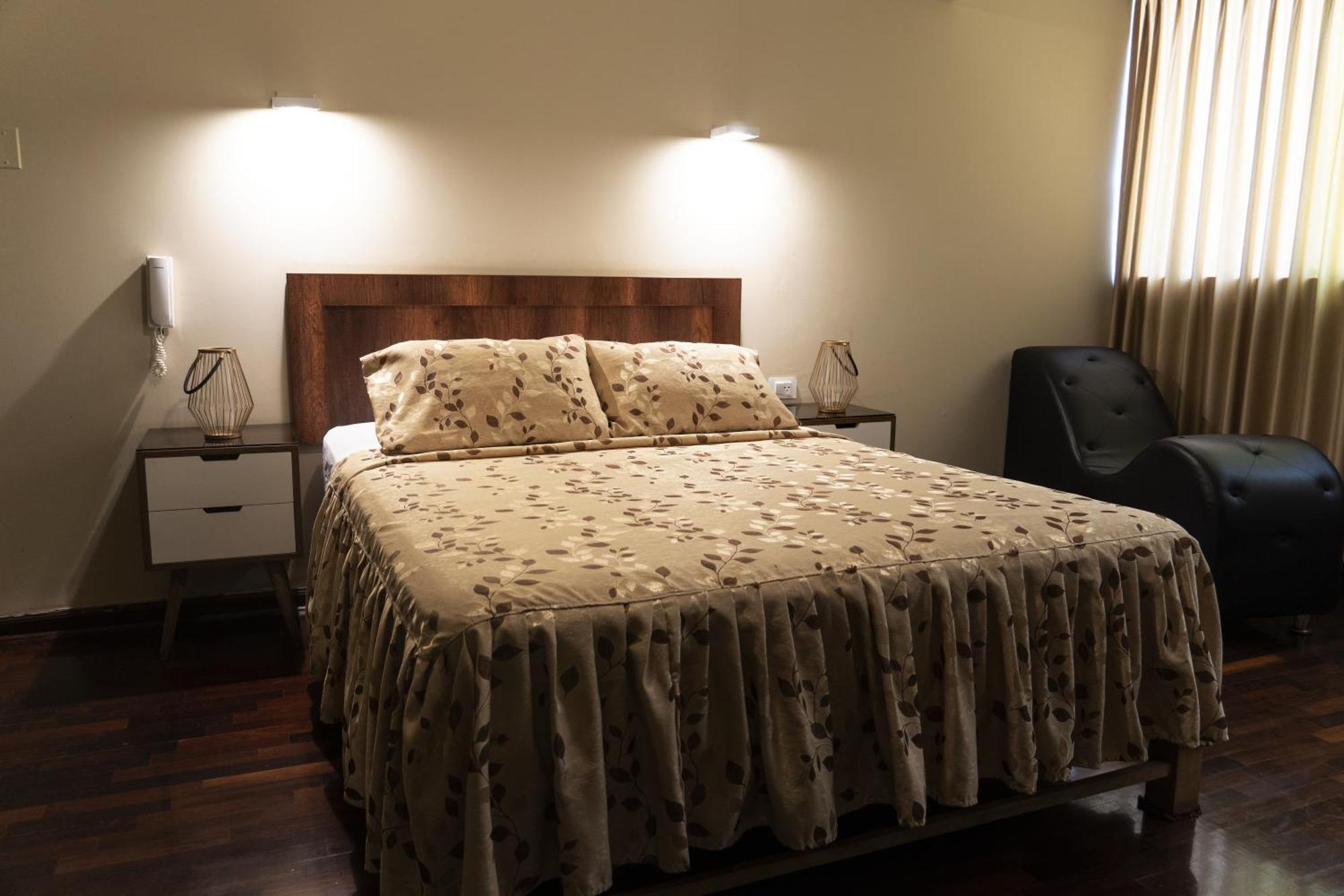 Montreal Hostal ليما المظهر الخارجي الصورة