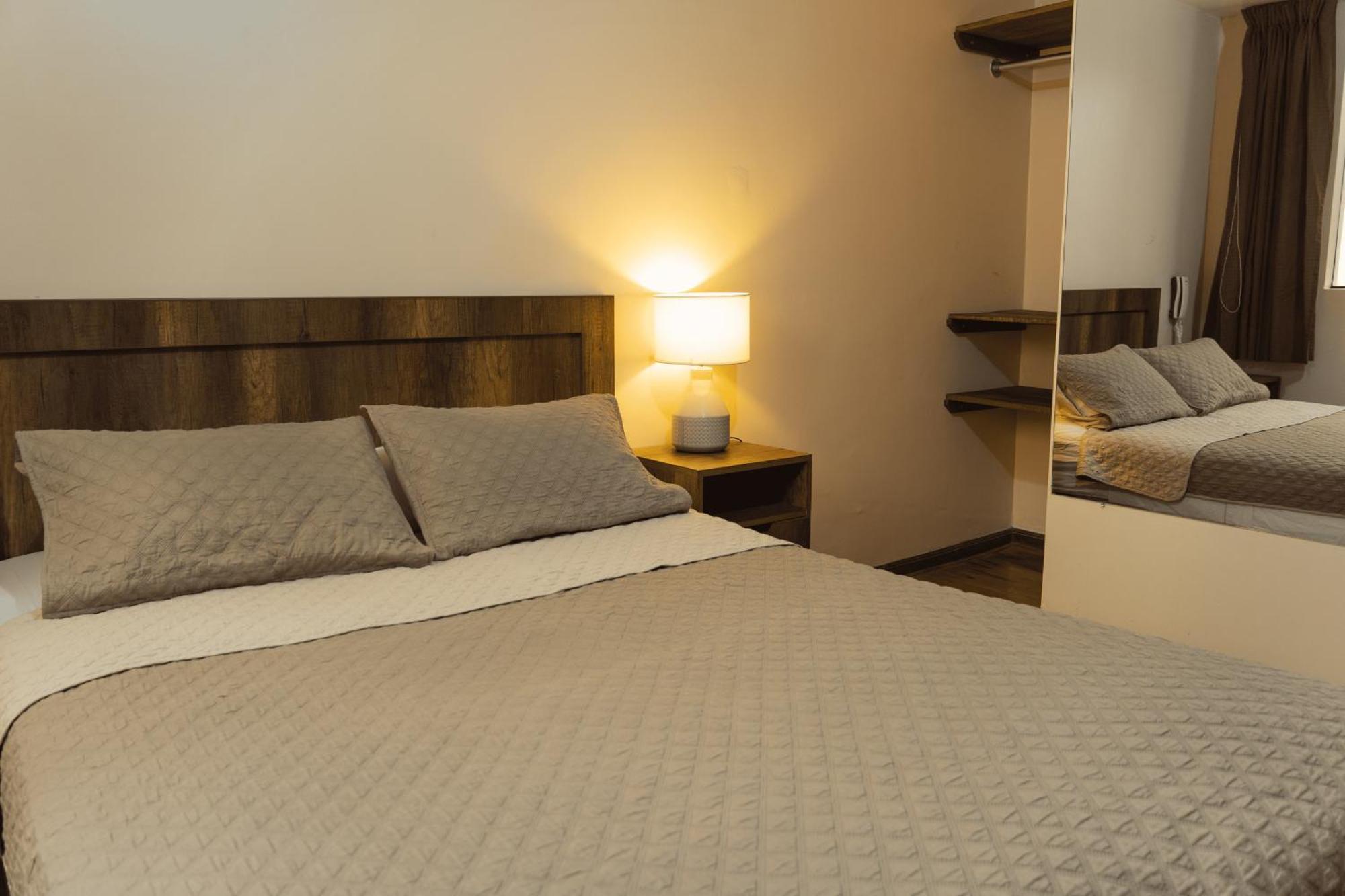 Montreal Hostal ليما المظهر الخارجي الصورة